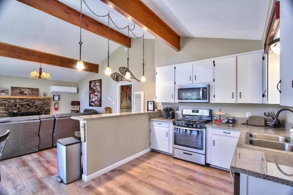 Chalet Monterey W/Hot Tub - Big Decks/Bbq Villa Big Bear Lake Ngoại thất bức ảnh